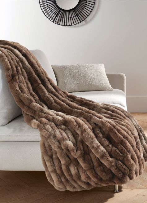 PLAID EN FAUSSE FOURRURE