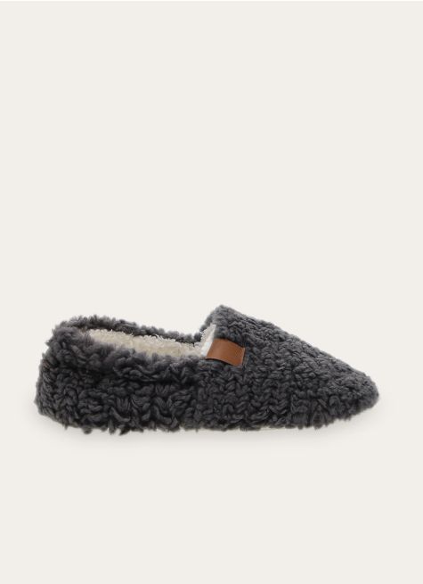 CHAUSSONS UNIS EN SHERPA AVEC DÉTAIL SIMILI CUIR