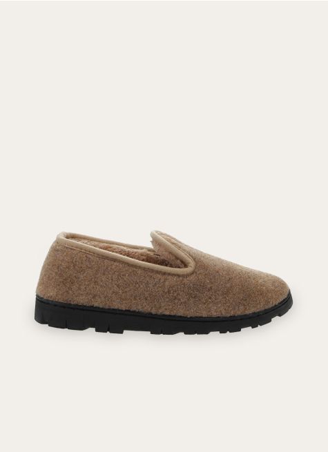 CHAUSSONS EN FEUTRE DOUX CONTRASTÉE