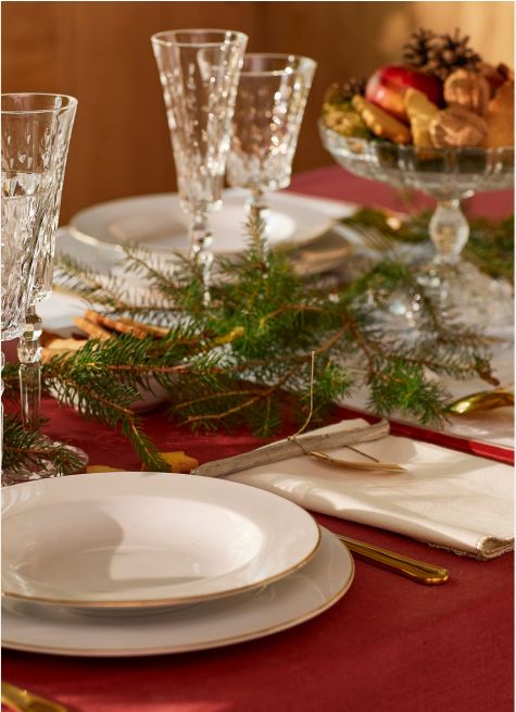 ASSIETTE CREUSE EN PORCELAINE AVEC LISERÉ DORÉ